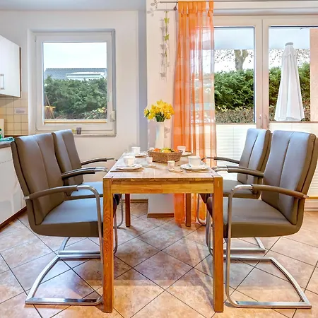 Biene Apartment *